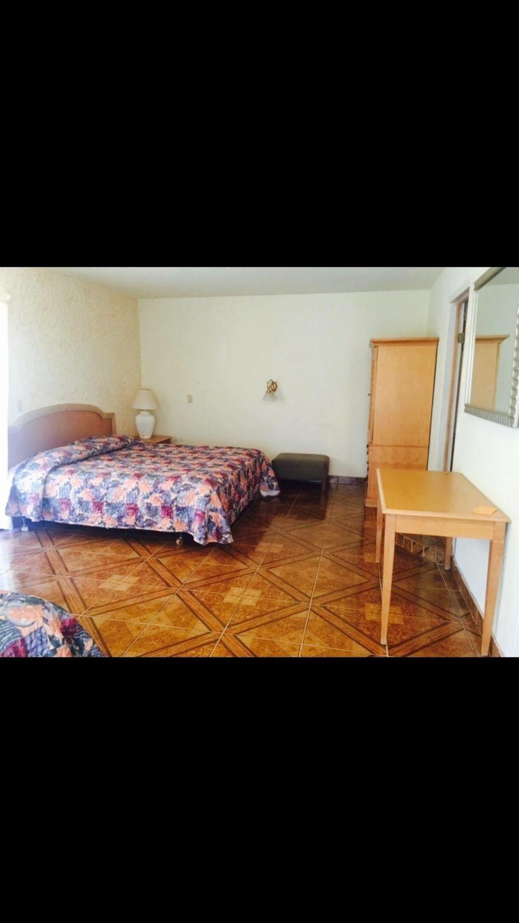 La Cueva Del Pirata Hotell Camalú Eksteriør bilde