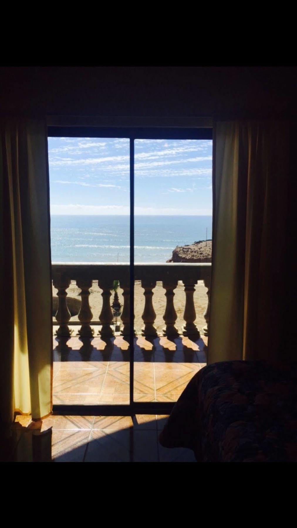La Cueva Del Pirata Hotell Camalú Eksteriør bilde